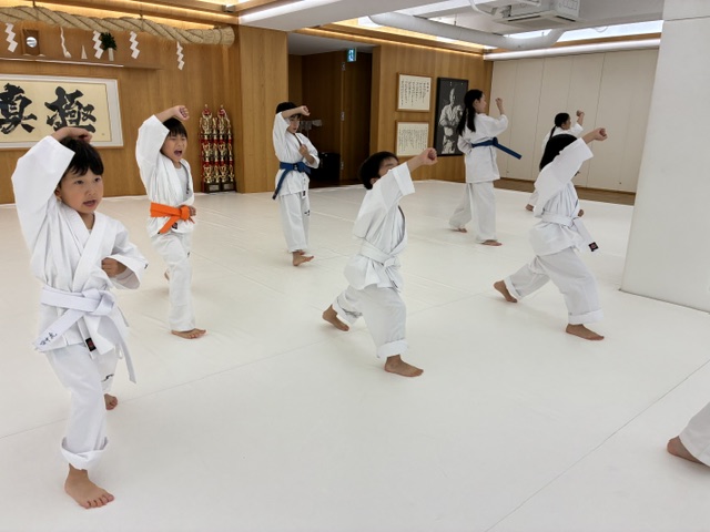 image4