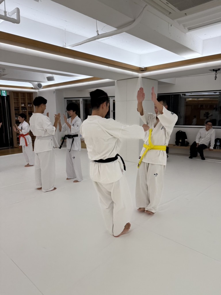 image4