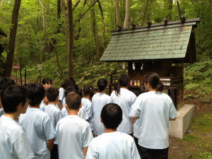 駒ケ岳神社で安全祈願