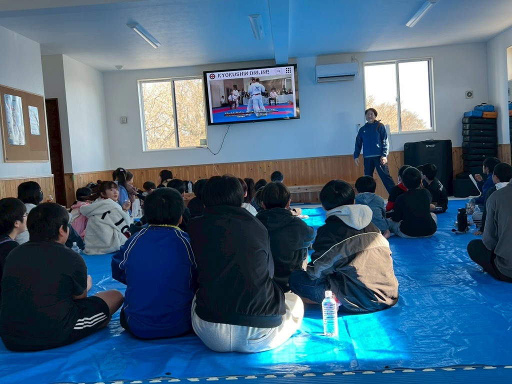 試合観戦の様子