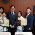 三軒茶屋道場の石間萌花さん、菅野綾子さんが、世田谷区長を表敬訪問しました。（2016・12・7）