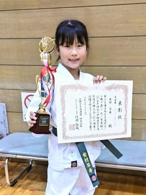 02安村琴希選手