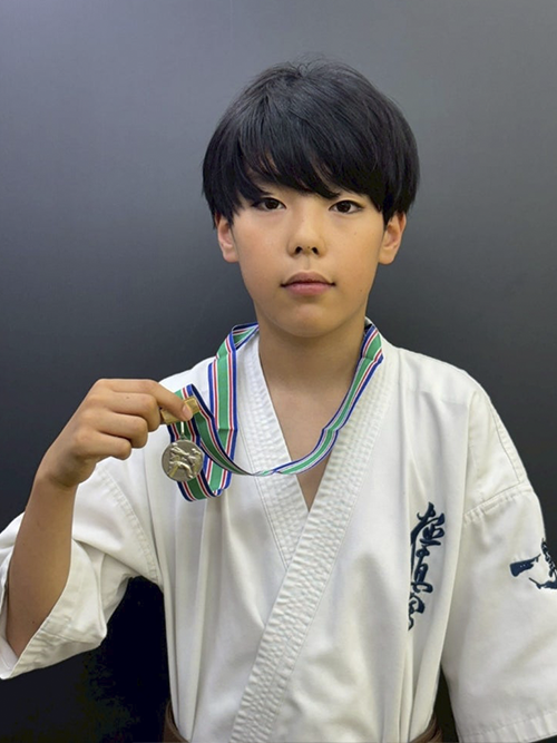 10鴇田雫選手