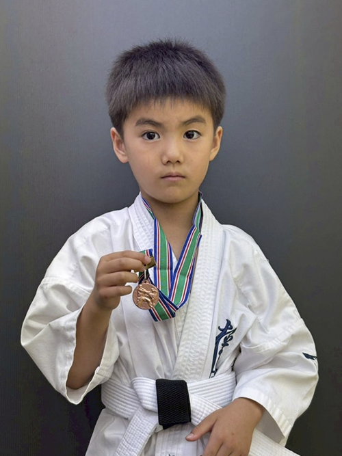 04皆吉夏久選手