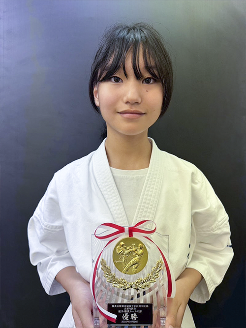 03榊原理央選手