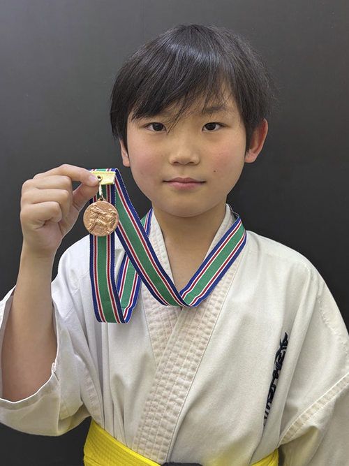 08山本陽翔選手