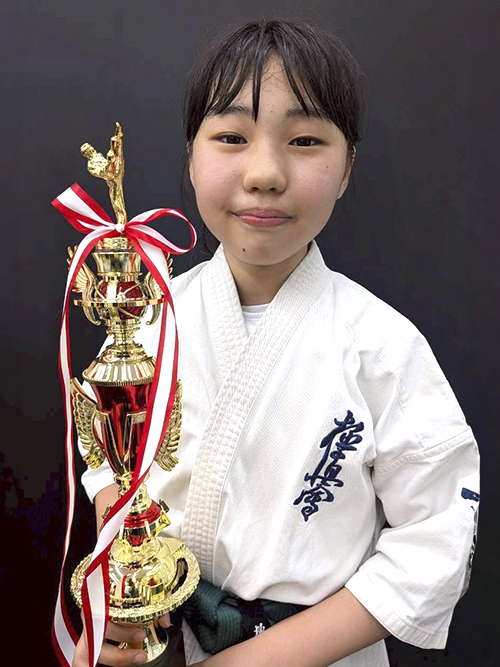 04島形紗子選手