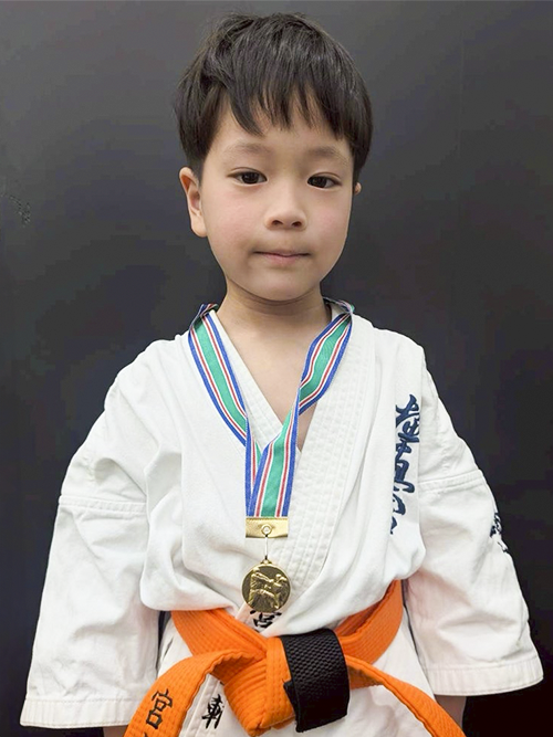 01宮本章輔選手