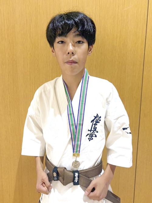 B12鴇田雫選手