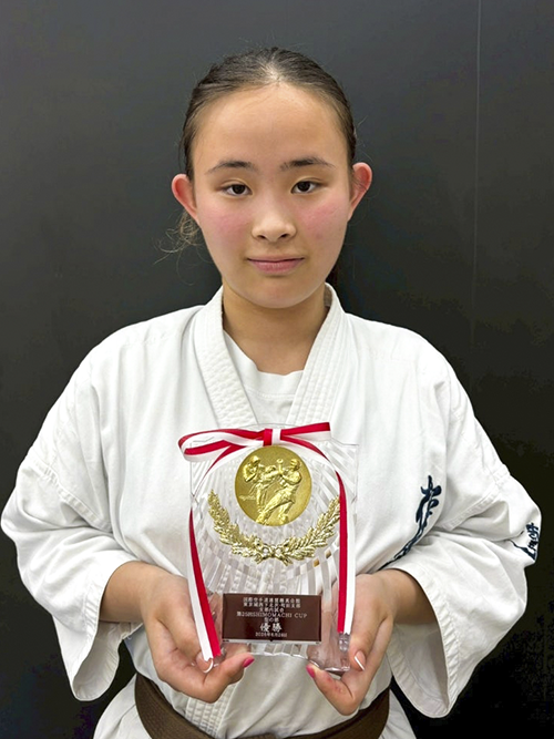 04衛藤綾女選手