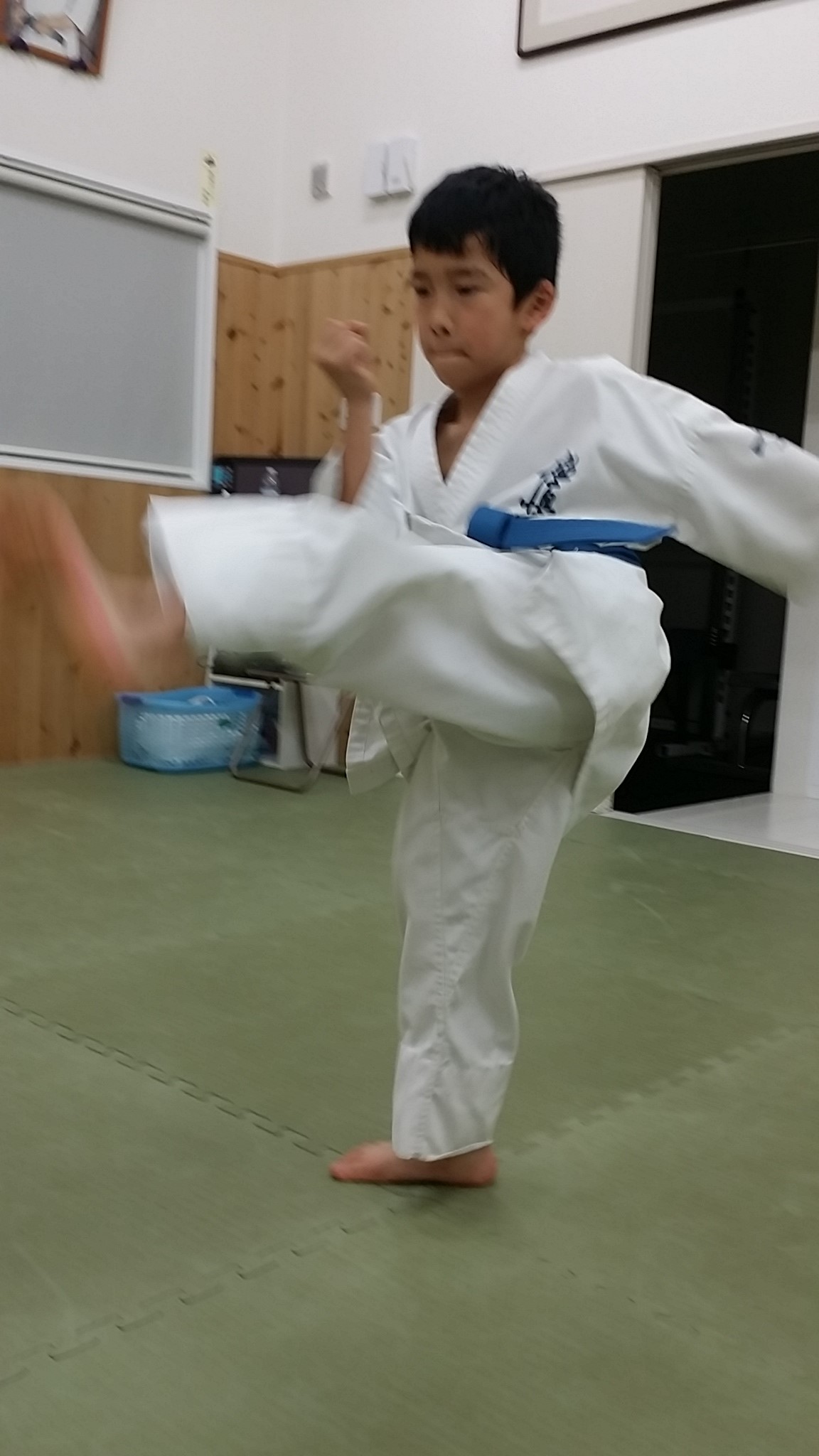 小柳隼介