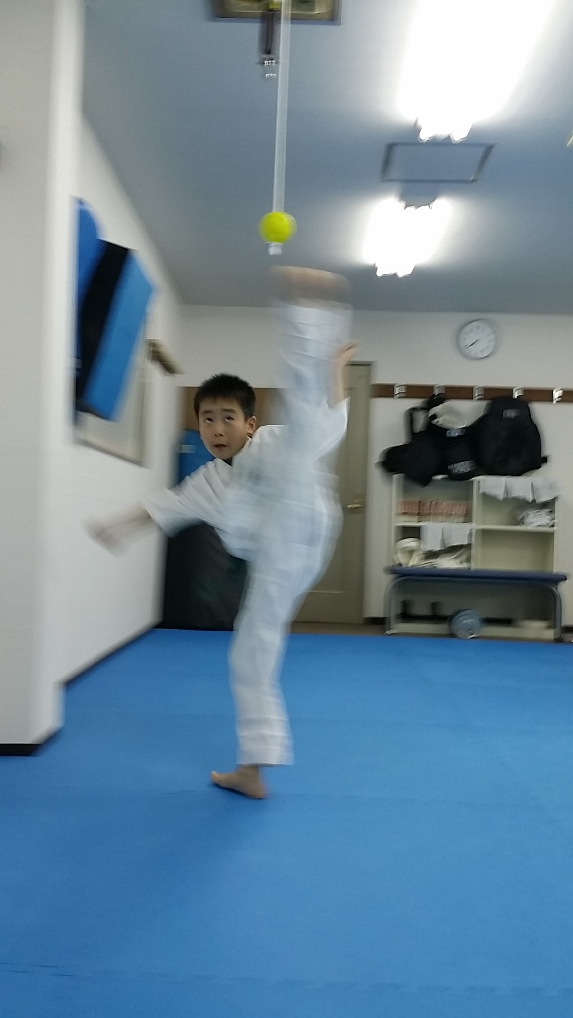 中島秀尚